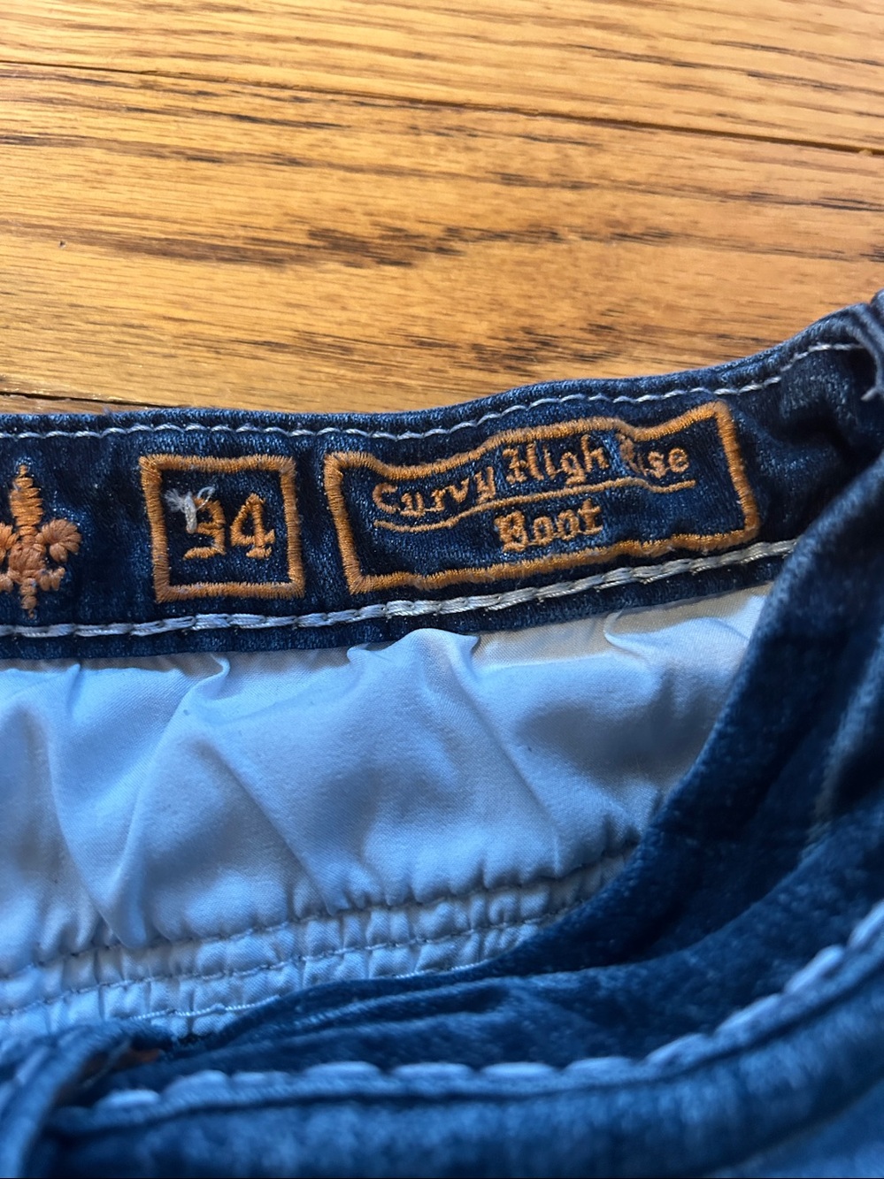 Rock Revival Alana Curvy High Rise Bootcut Jeans size 34 - Picture 8 of 9
